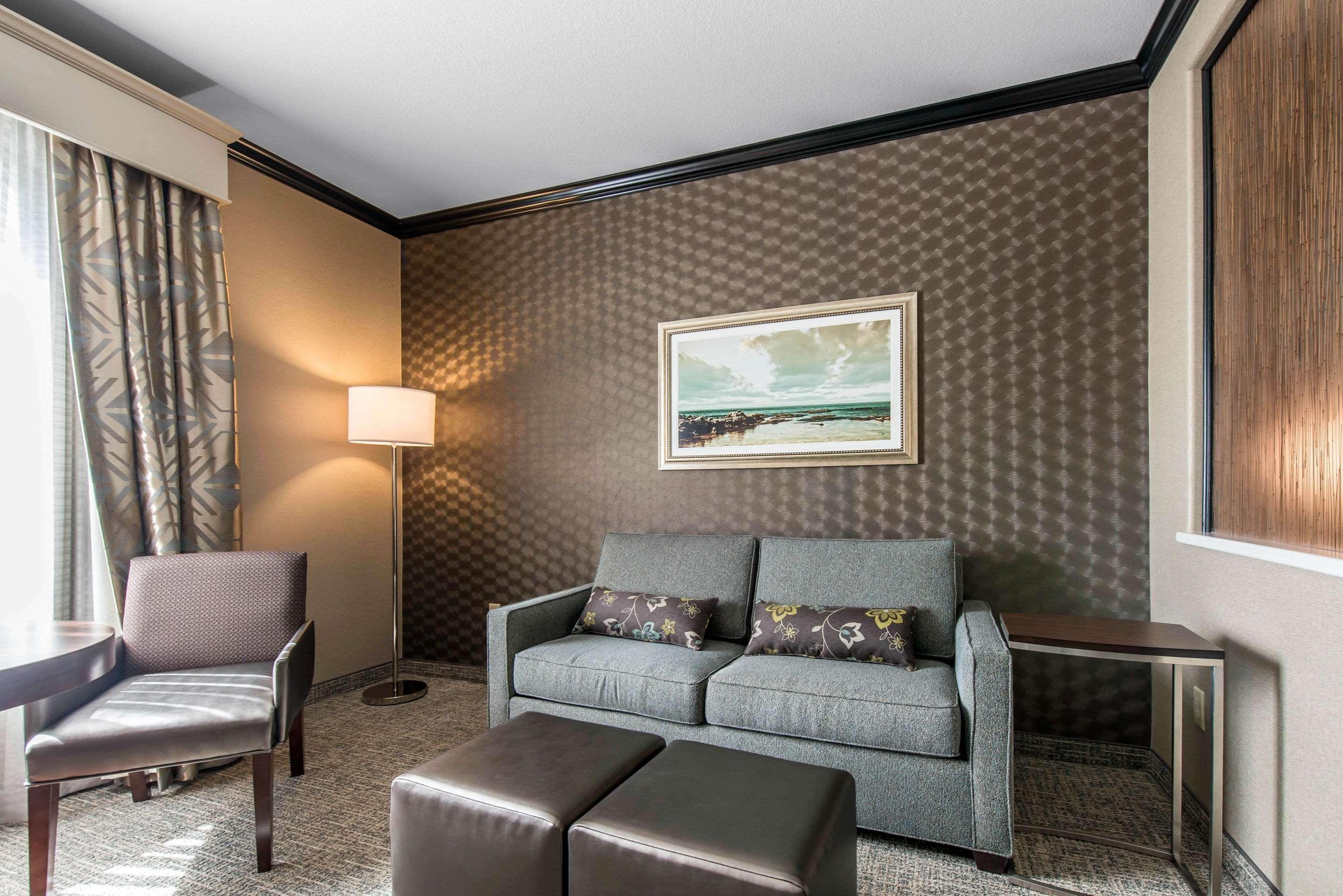 The Heritage Inn & Suites, Ascend Hotel Collection Garden City Εξωτερικό φωτογραφία