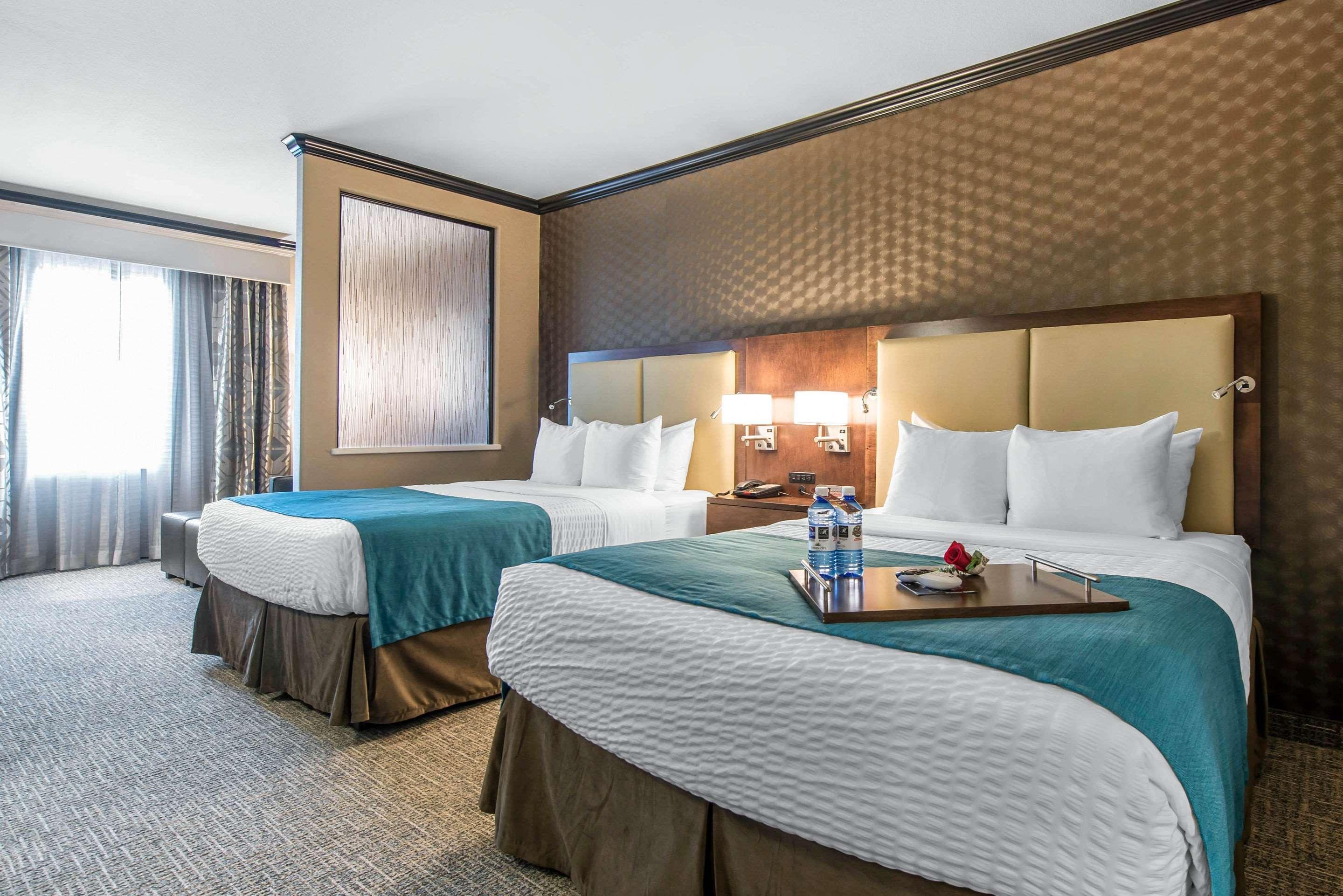 The Heritage Inn & Suites, Ascend Hotel Collection Garden City Εξωτερικό φωτογραφία