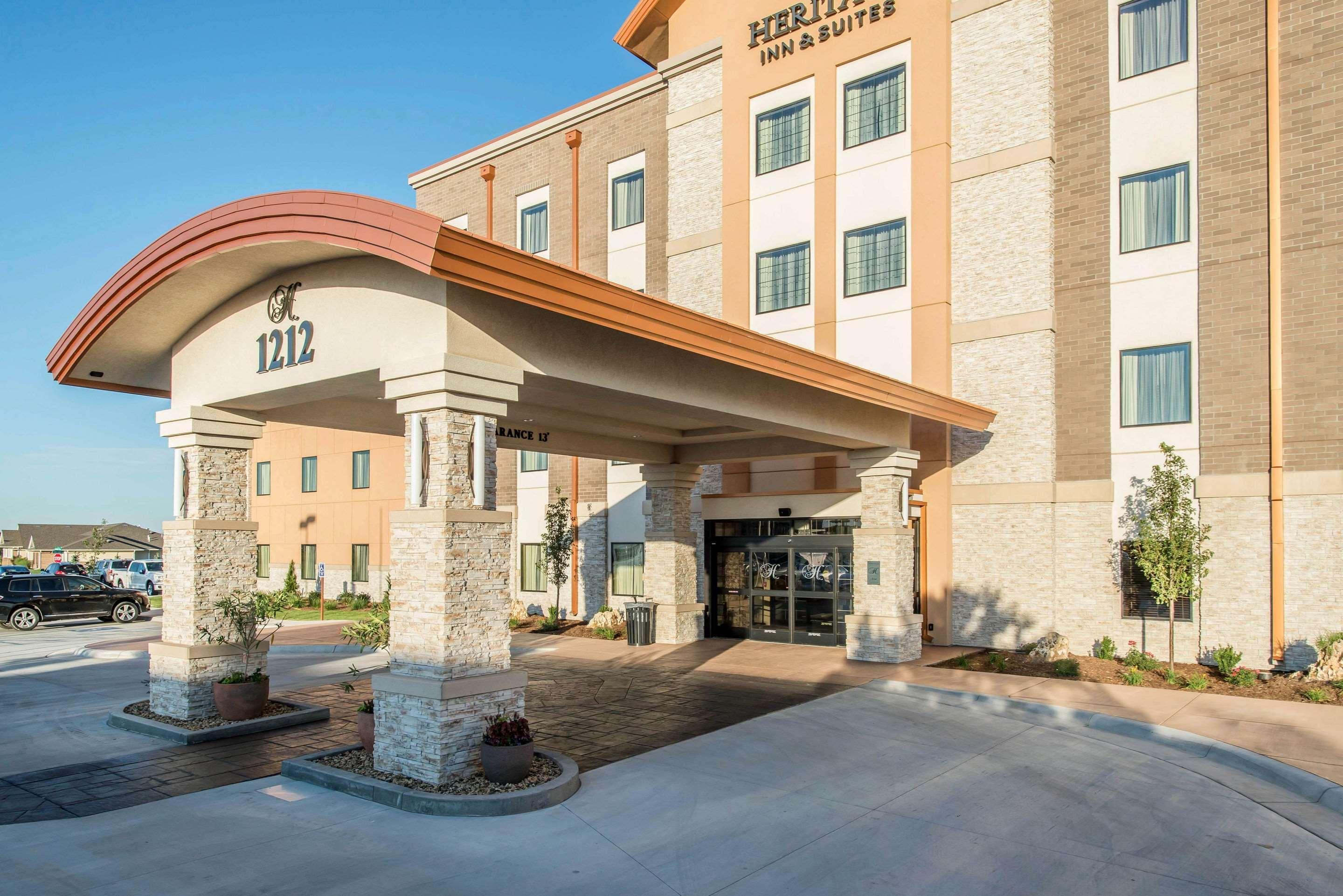 The Heritage Inn & Suites, Ascend Hotel Collection Garden City Εξωτερικό φωτογραφία