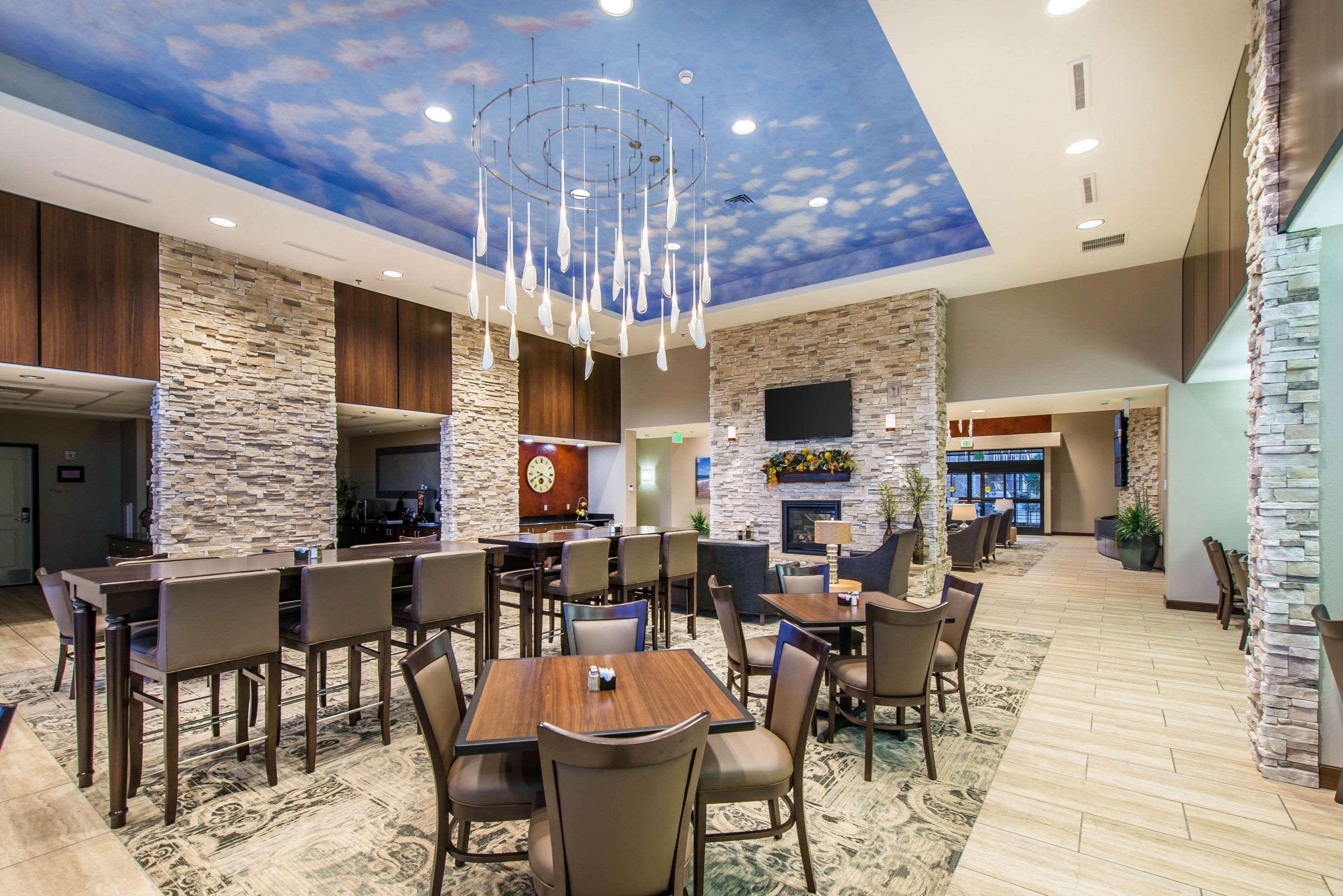 The Heritage Inn & Suites, Ascend Hotel Collection Garden City Εξωτερικό φωτογραφία